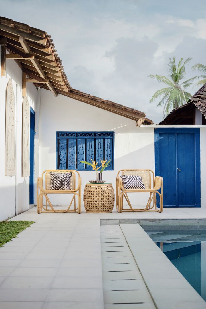 Coastal outdoor living, coastal patio furniture, beach house patio design